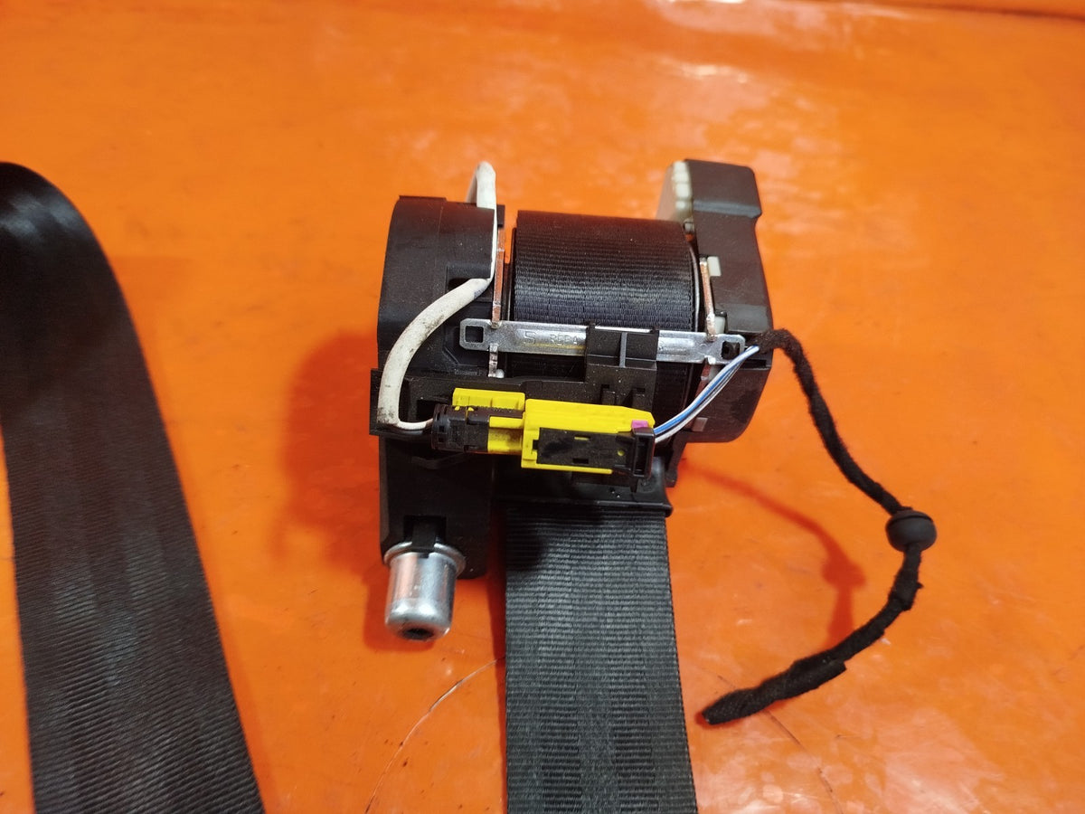 2021 VW Transporter T30 Seat Belt Front Left 7E0857805C Warranty A412 - Image 5