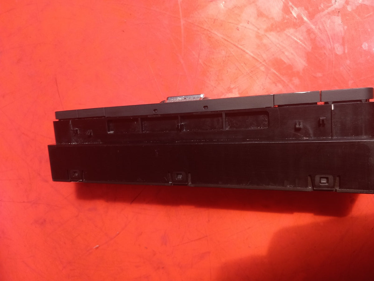 ebay-src:https://i.ebayimg.com/00/s/mtiwmfgxnjaw/z/xt8aaeswcclqfi4f/$_57.jpg