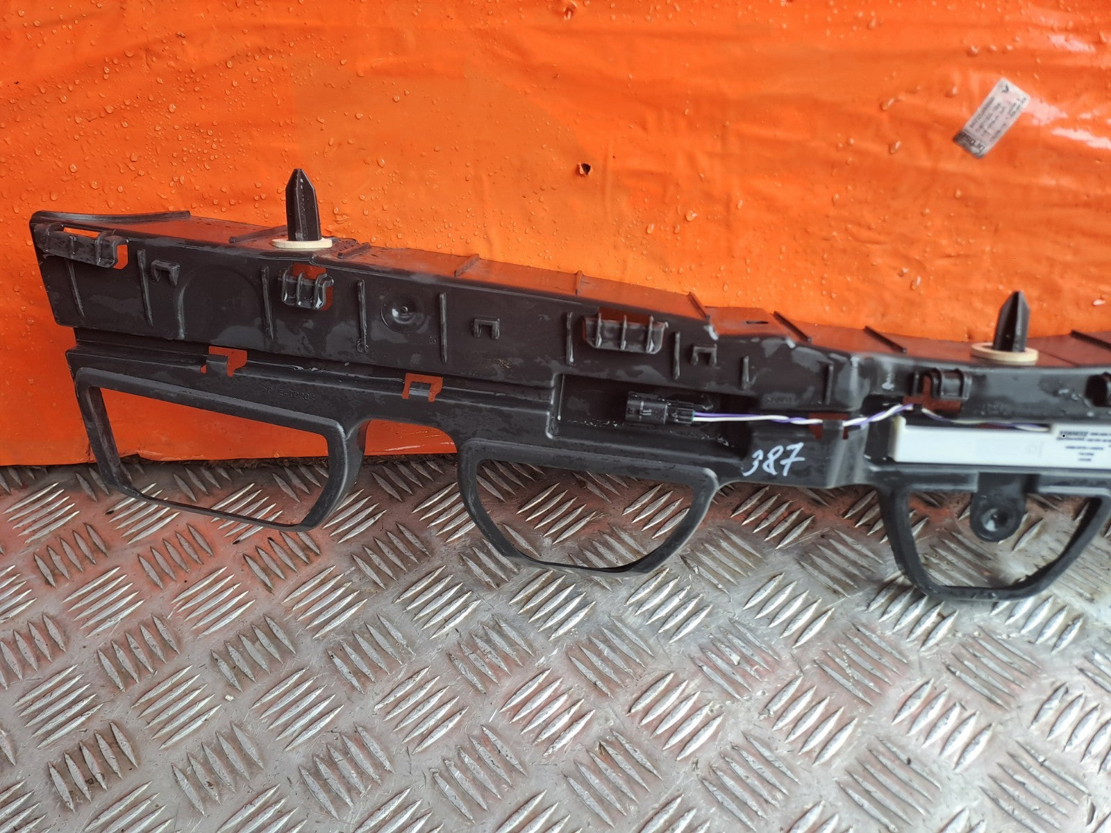 ebay-src:https://i.ebayimg.com/00/s/mtiwmfgxnjaw/z/q~saaeswma5qadr3/$_57.jpg