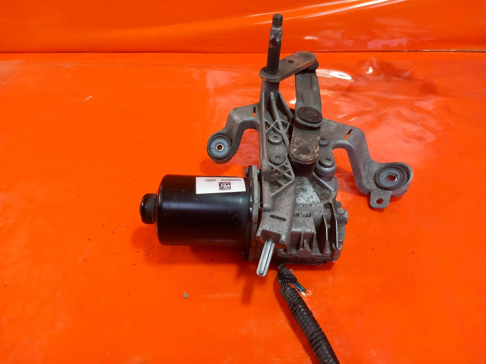 ebay-src:https://i.ebayimg.com/00/s/mtiwmfgxnjaw/z/d8maaesw02bqhnbt/$_57.jpg