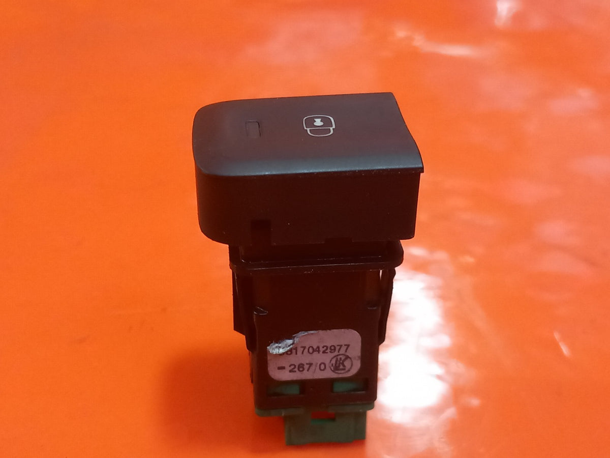 Vauxhall Combo MK4 1.5 Diesel 2020 Central Locking Switch 9817042977 A414 - Image 5