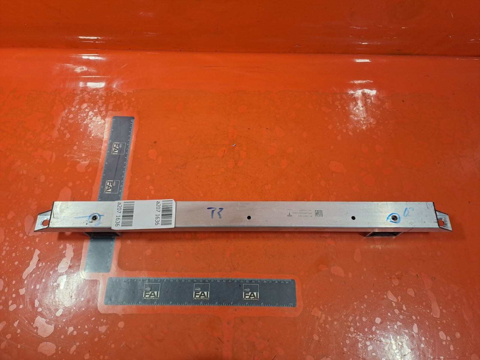 TESLA Model 3 Long 2024 FRONT LUGGAGE BRACE SUPPORT BRACKET 1104777-00-B A207 - Image 1