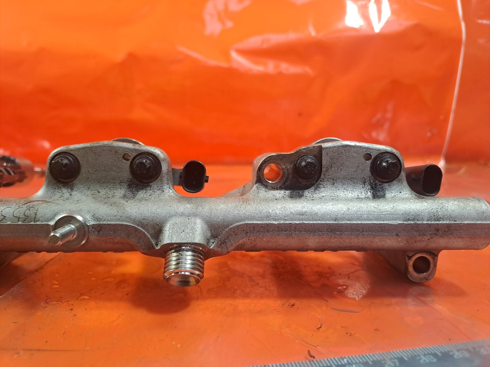✅2016 BMW 2 SERIES M240I F22 FUEL INJECTION RAIL 7639975 + WARRANTY A318 - Image 9