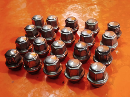 ✅FORD KUGA ST-LINE 2.5 PETROL 2025 WHEEL NUT BOLT COVERS Warranty A326 - Image 3