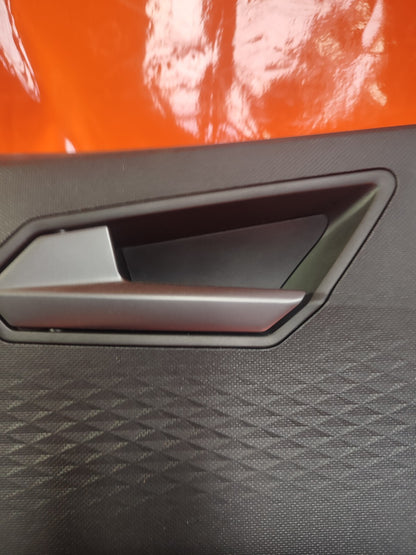✅CUPRA BORN V2 Ev 2023 FRONT LEFT DOOR CARD Warranty A272 - Image 7