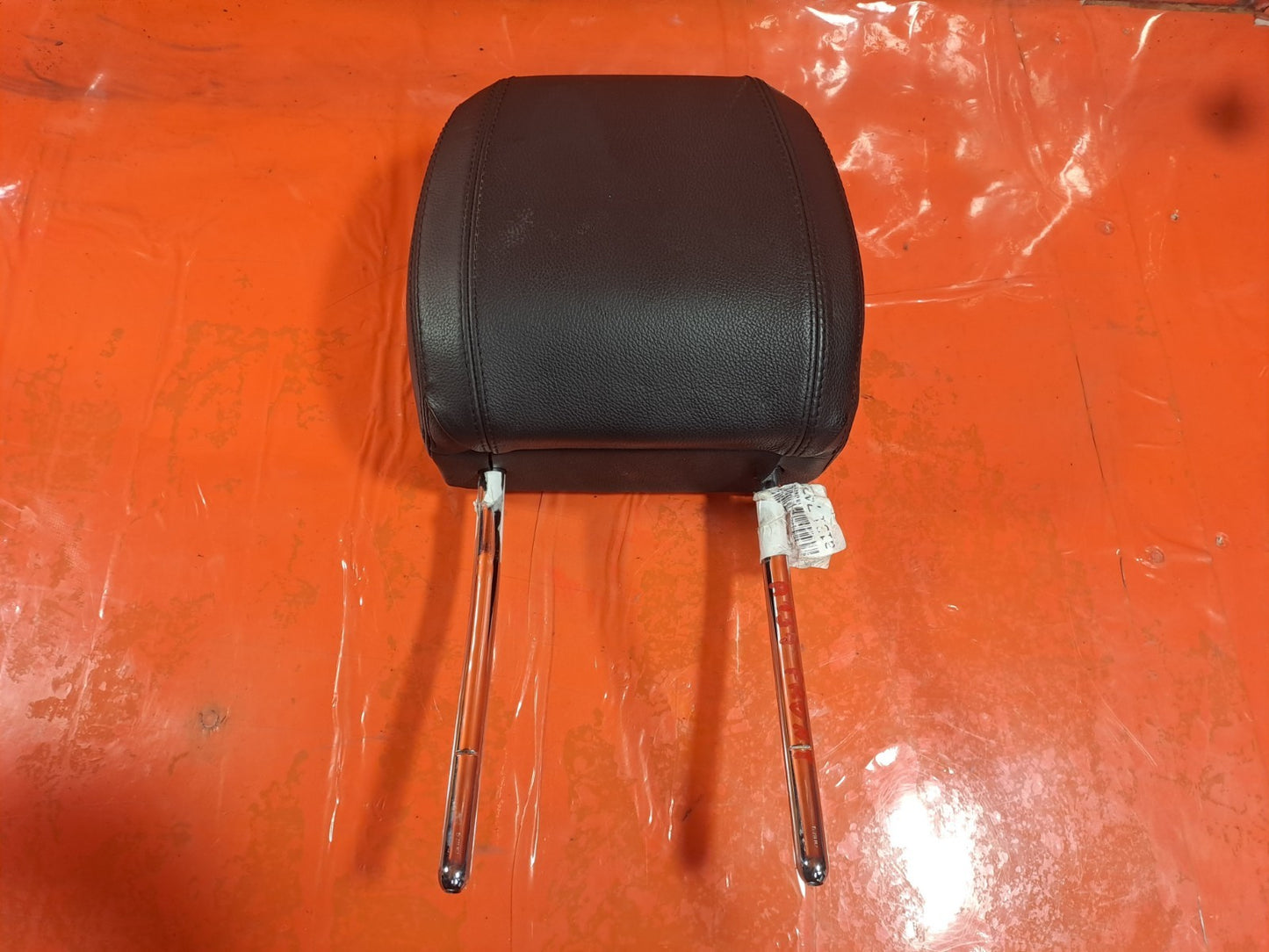✅Land Rover Discovery L550 2.0 Diesel 2015 Front Leather Headrest Warranty A131 - Image 2