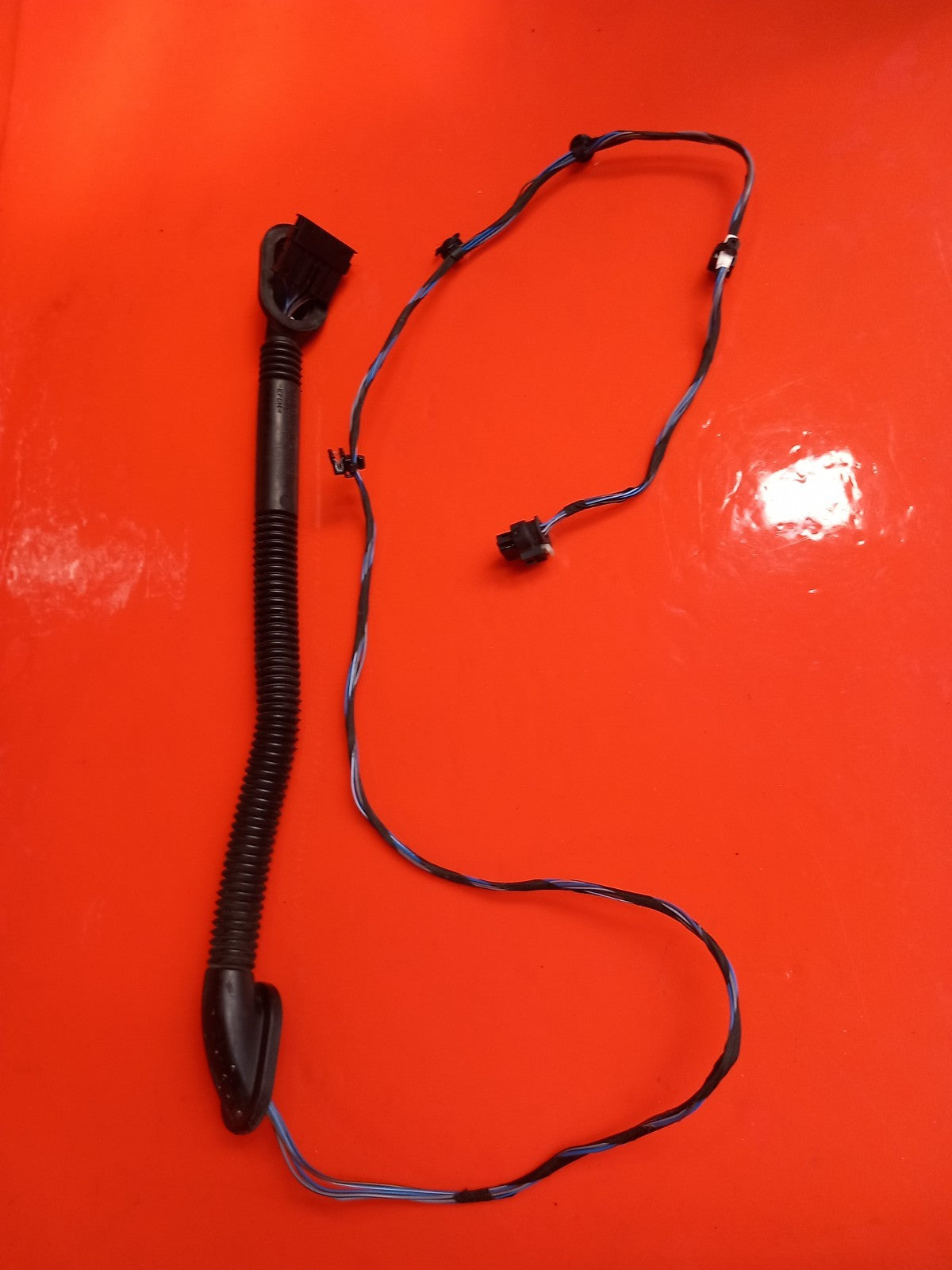 2024 Mercedes Sprinter W907 Rear Right Door Rubber Protective Hose A0009971051 - Image 2