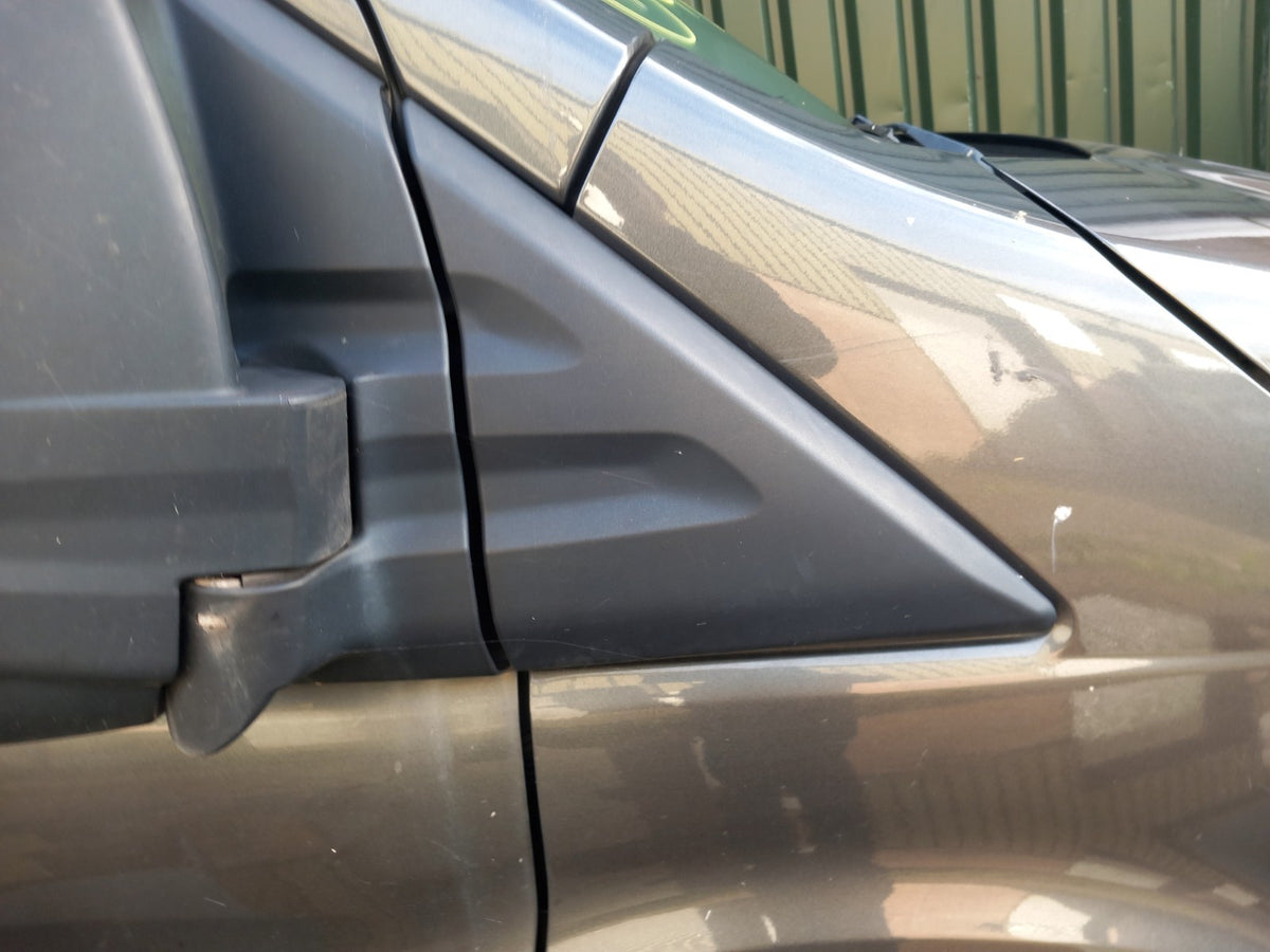 2019 Ford Transit 310 Front Right Wing Mirror Trim Warranty A424 - Image 1