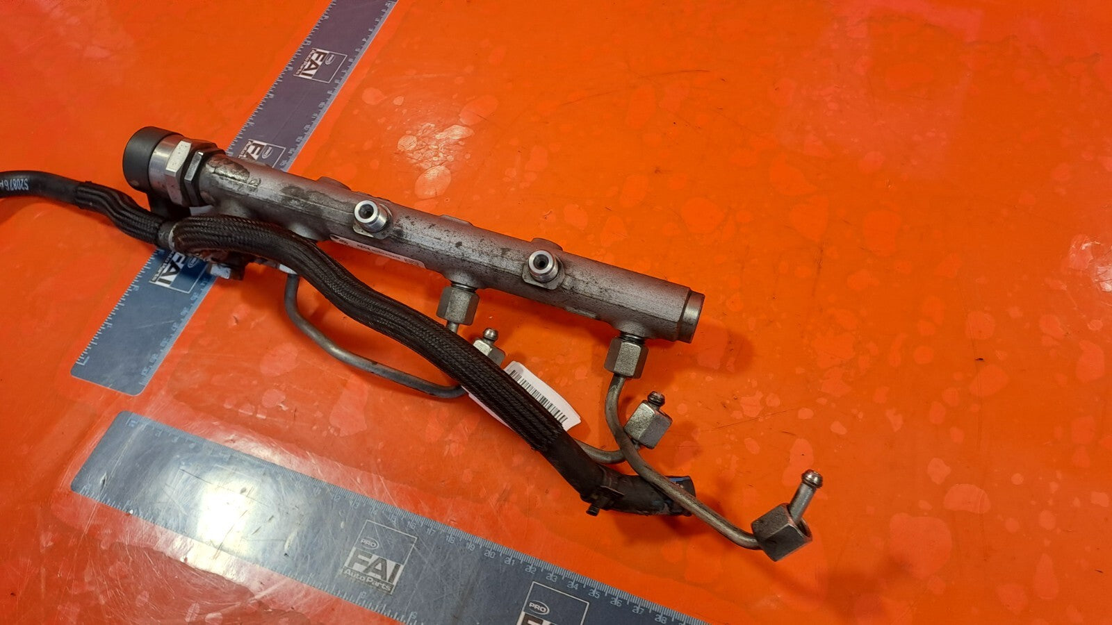 Audi Q7 S Line Tdi Quattro 2010 3.0 Diesel FUEL INJECTOR RAIL 059130090AH A224 - Image 11