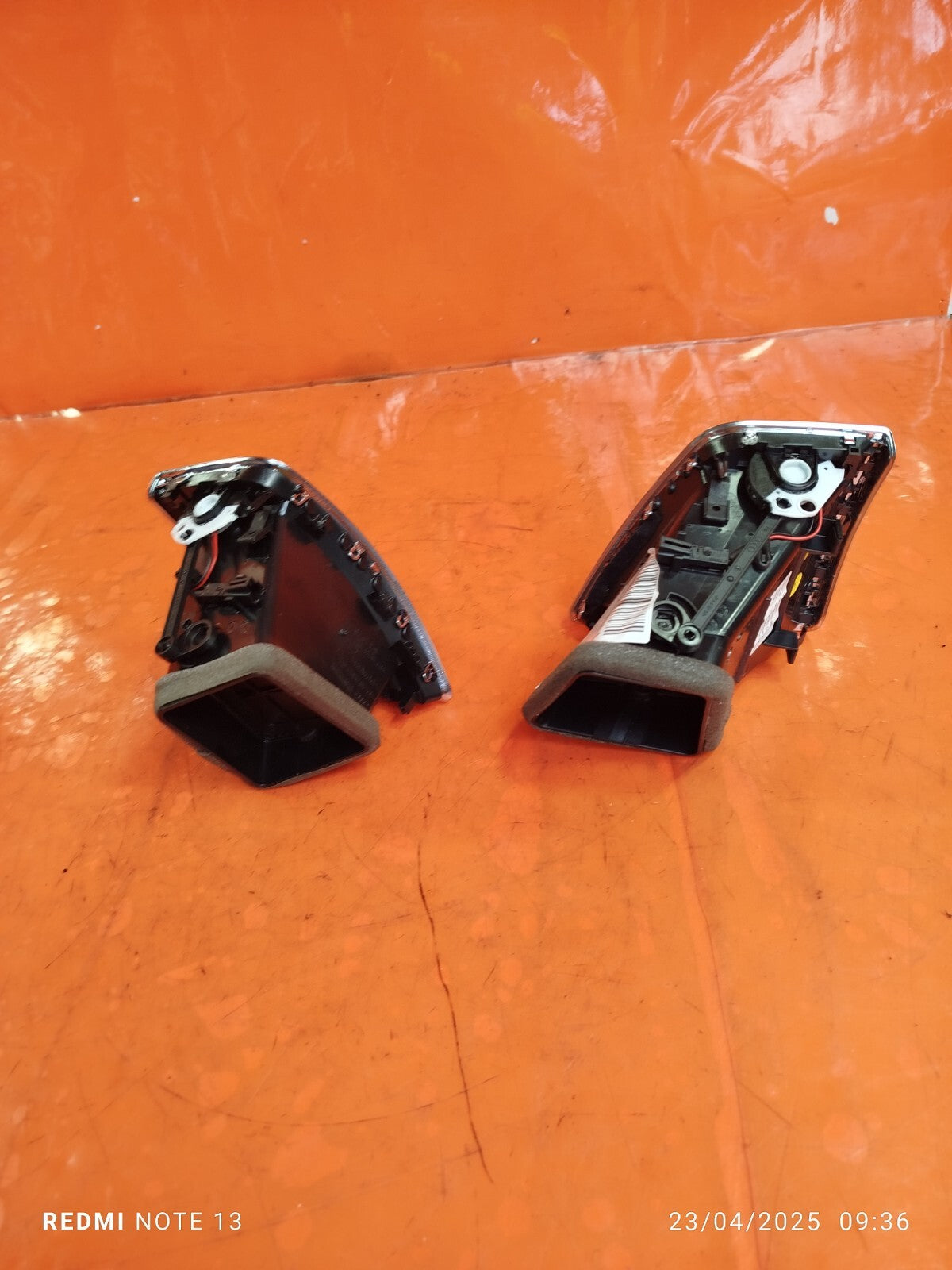 ✅AUDI Q5 S LINE 2.0 PETROL 2012 DASHBOARD AIR VENTS 8R2820901C 8R2820902C A276 - Image 4