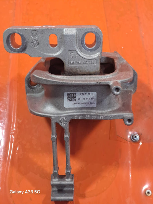 ✅VW POLO LIFE 1.0 PETROL 2024 ENIGNE MOUNT BRACKET RIGHT 2Q0199262BJ Warranty - Image 1