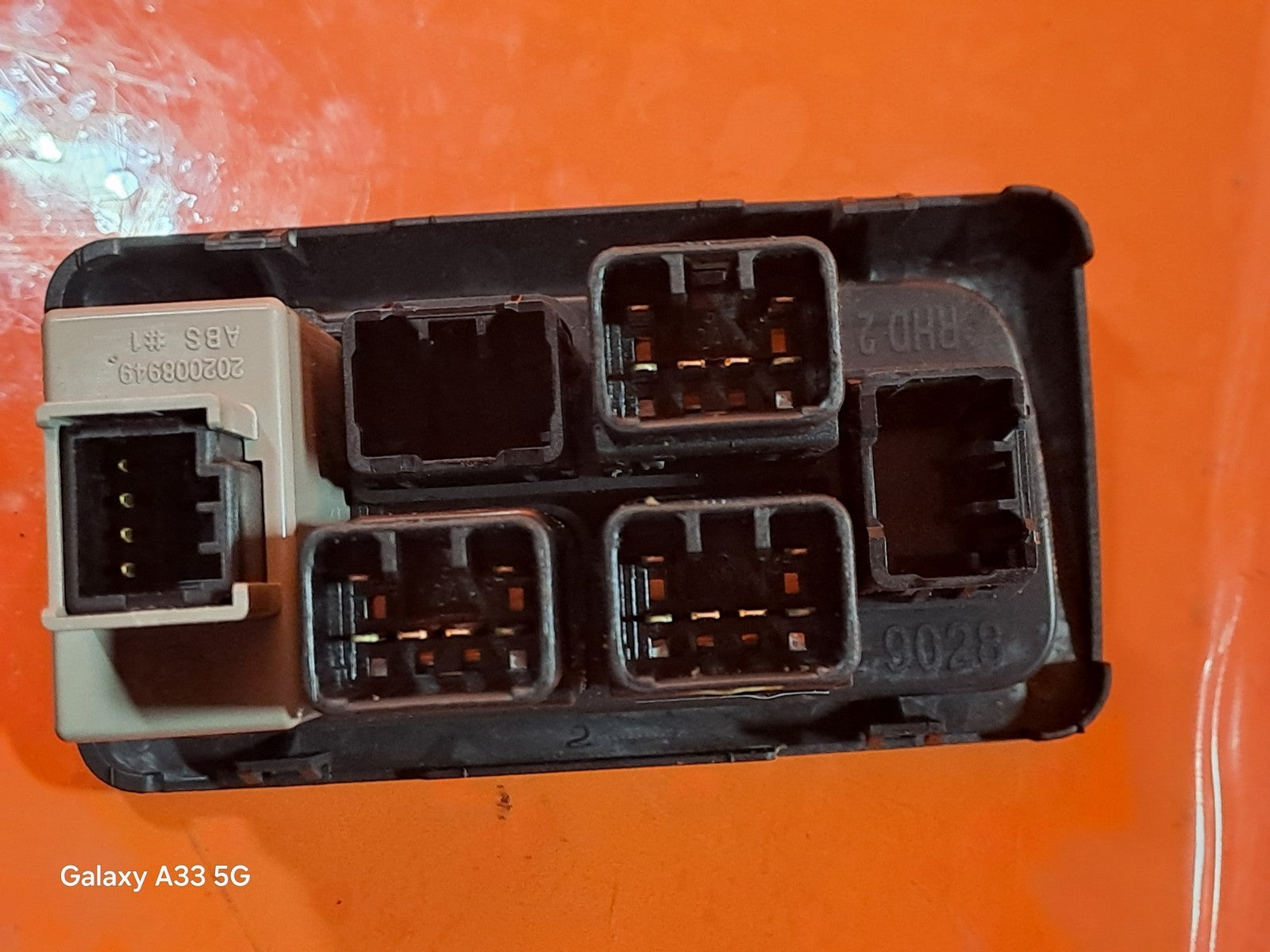 ebay-src:https://i.ebayimg.com/00/s/mtiwmfgxnjaw/z/5tqaaeswklhpawge/$_57.jpg