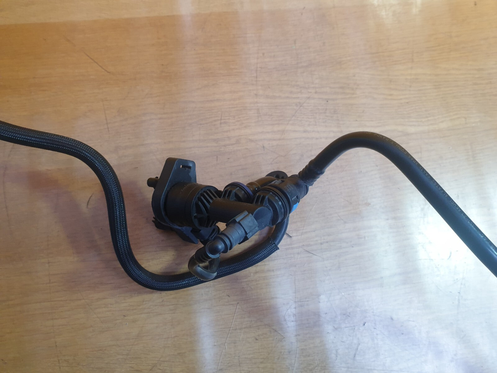 ebay-src:https://i.ebayimg.com/00/s/mtiwmfgxnjaw/z/ut0aaoswbbvmll0y/$_57.jpg