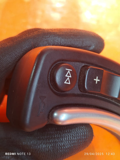 ✅Land Rover Range Rover L322 2005 4.4 Petrol STEERING WHEEL SWITCH CONTROL PANEL - Image 8