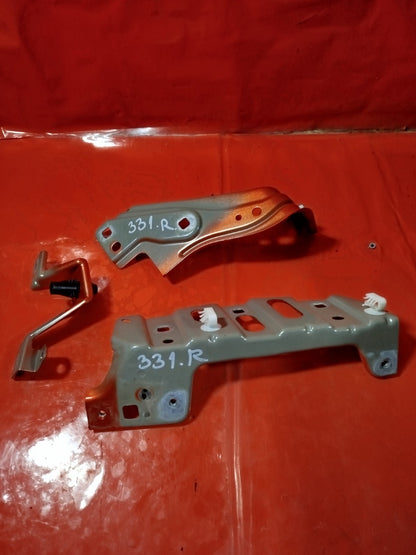 ✅2025 RENAULT CLIO V B7 WING FENDER BRACKETS RIGHT 641C04310R + WARRANTY A331 - Image 1