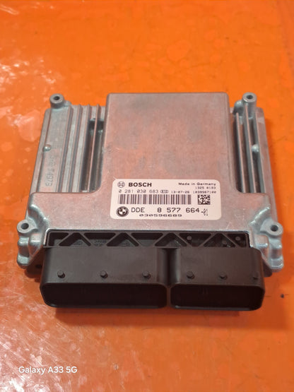 ✅2013 BMW 1 SERIES E88 ENGINE CONTROL UNIT ECU 8577664 + WARRANTY A348 - Image 4