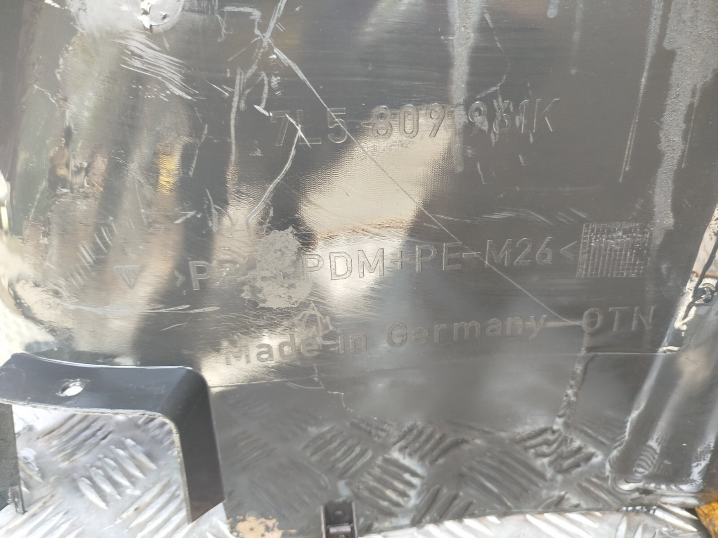 ✅Porsche Cayenne V6 Tiptronic 2010 3.6 Petrol FRONT LEFT WHEEL ARCH LINER A268 - Image 11