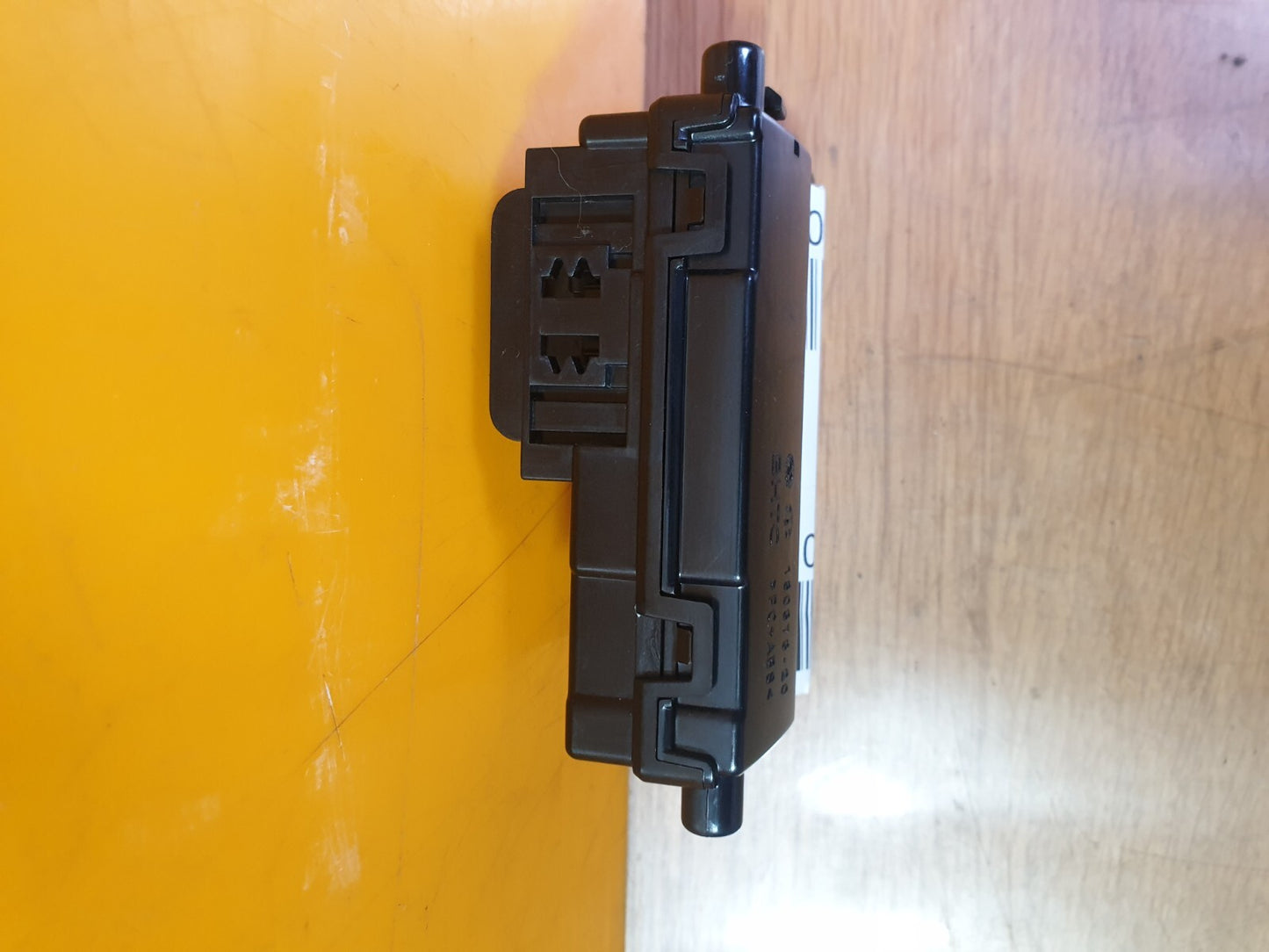 ebay-src:https://i.ebayimg.com/00/s/mtiwmfgxnjaw/z/xqcaaoswk2lmj9w-/$_57.jpg