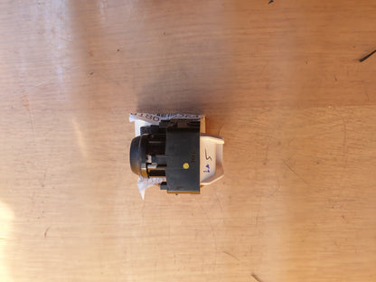 ✅2023 HYUNDAI I20 ULTIMATE ELECTRIC MIRROR SWITCH 93530BV010 + WARRANTY A180 - Image 7