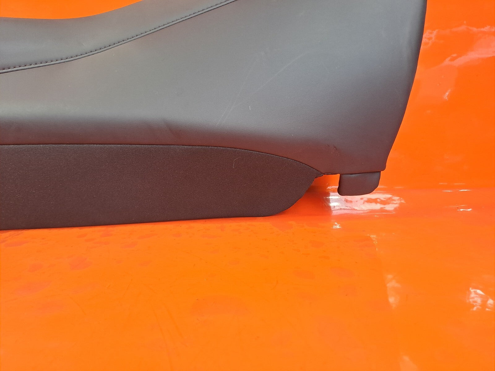 TESLA MODEL 3 LONG 2024 REAR SEAT LEFT CUSHION 1836647-03-B Warranty A207 - Image 5