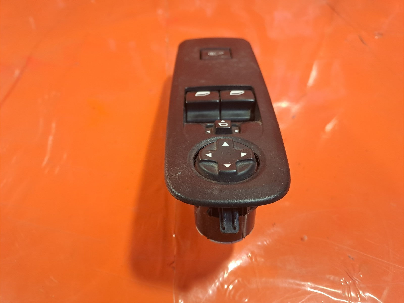 ✅Citroen Berlingo 650 1.5 Diesel 2020 Front Right Door Window Switch 98167922ZD  - Image 6