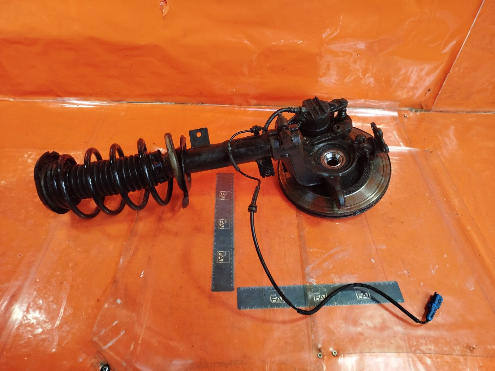 ✅CITROEN C4 CACTUS 1.6 DIESEL 2015 FRONT LEFT SUSPENSION LEG HUB 9811879180 A327 - Image 10