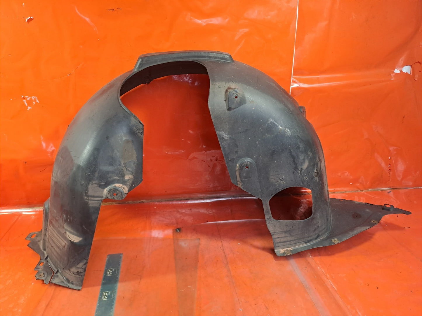 ✅AUDI A3 1.6 DIESEL 2013 FRONT LEFT SPLASH GUARD WHEEL ARCH LINER 8V0821171 A338 - Image 1