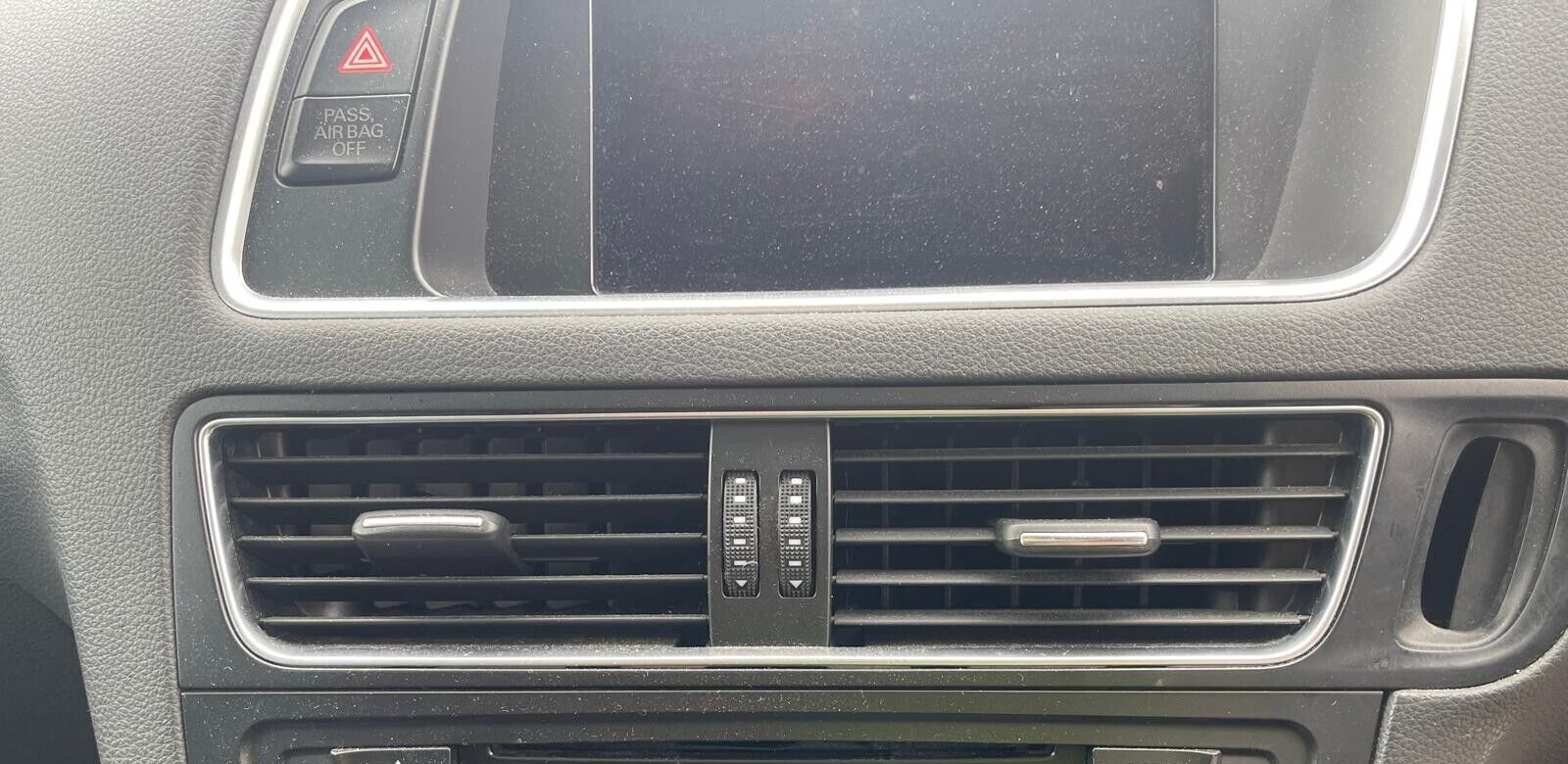 ✅2012 AUDI Q5 8R S LINE 2.0P DASHBOARD AIR VENT CENTRE 8R2820951C + WARRANTY - Image 1