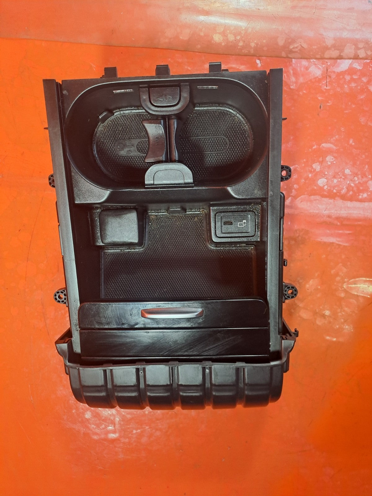 ✅MERCEDES A180D W177 1.5 DIESEL 2019 CUP HOLDER CENTER CONSOLE A1776805701 A347 - Image 10