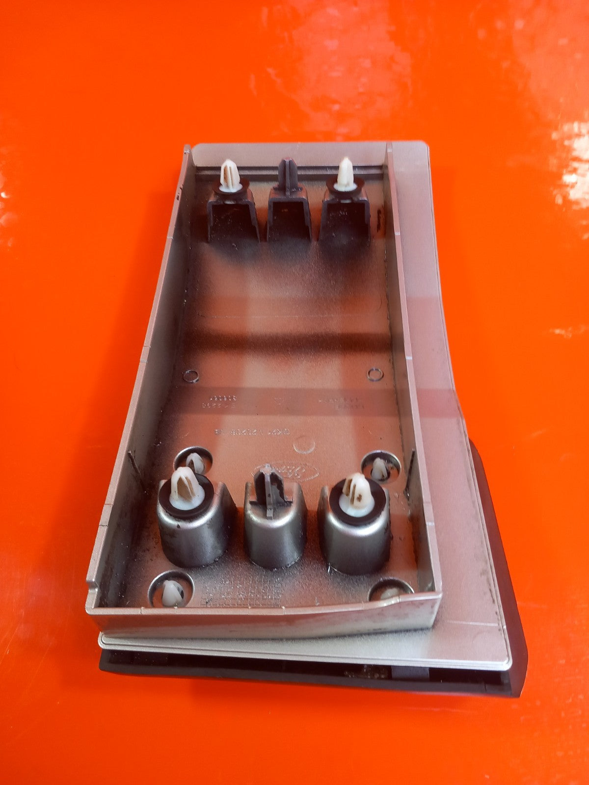Ford Transit Custom 2.0 Diesel 2021 Fuel Flap Lower Trim Panel Silver GK21V20206 - Image 6