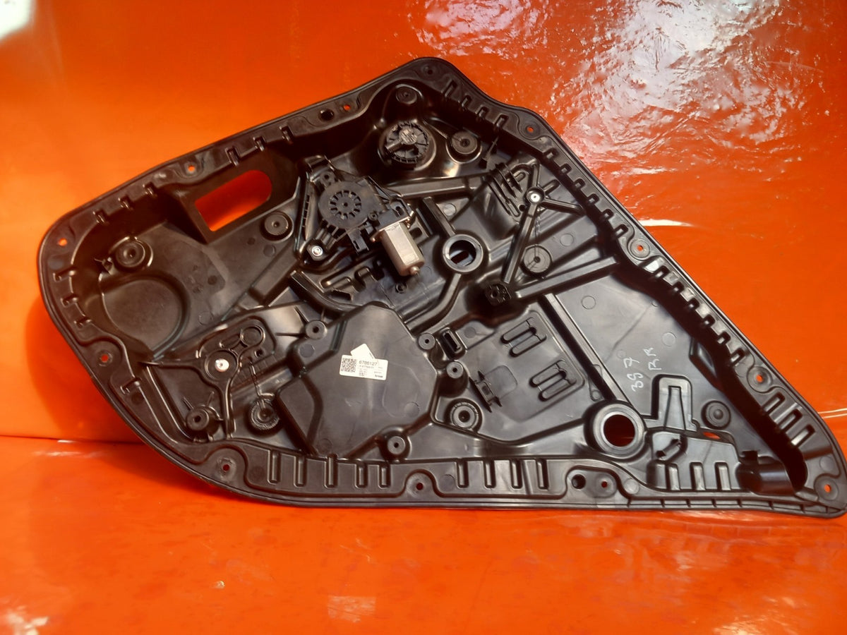 ebay-src:https://i.ebayimg.com/00/s/mtiwmfgxnjaw/z/wouaaeswbyvqtigt/$_57.jpg