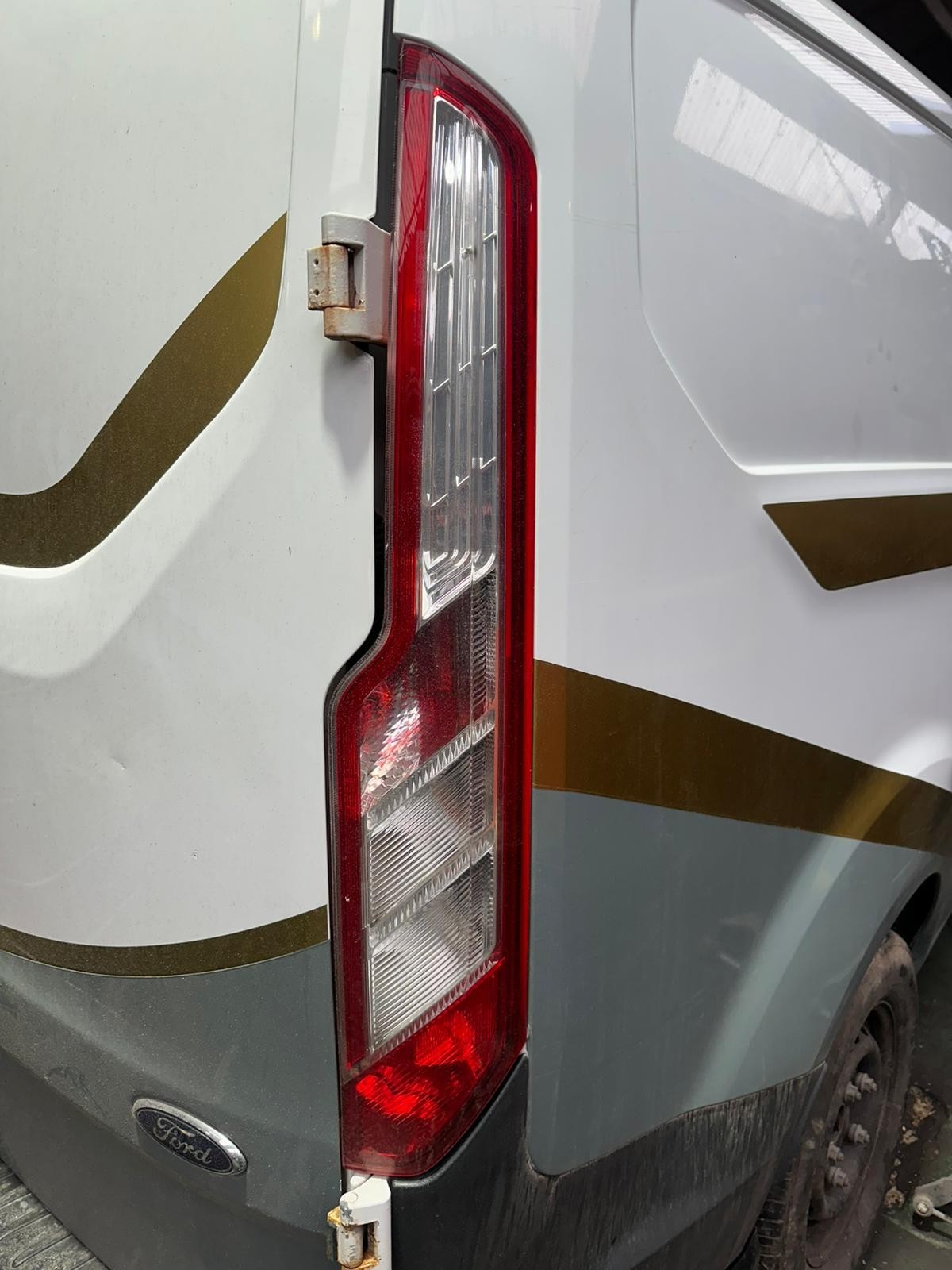 ✅2022 FORD TRANSIT CUSTOM REAR RIGHT TAIL LIGHT BK21-13404-AJ + WARRANTY A353 - Image 1