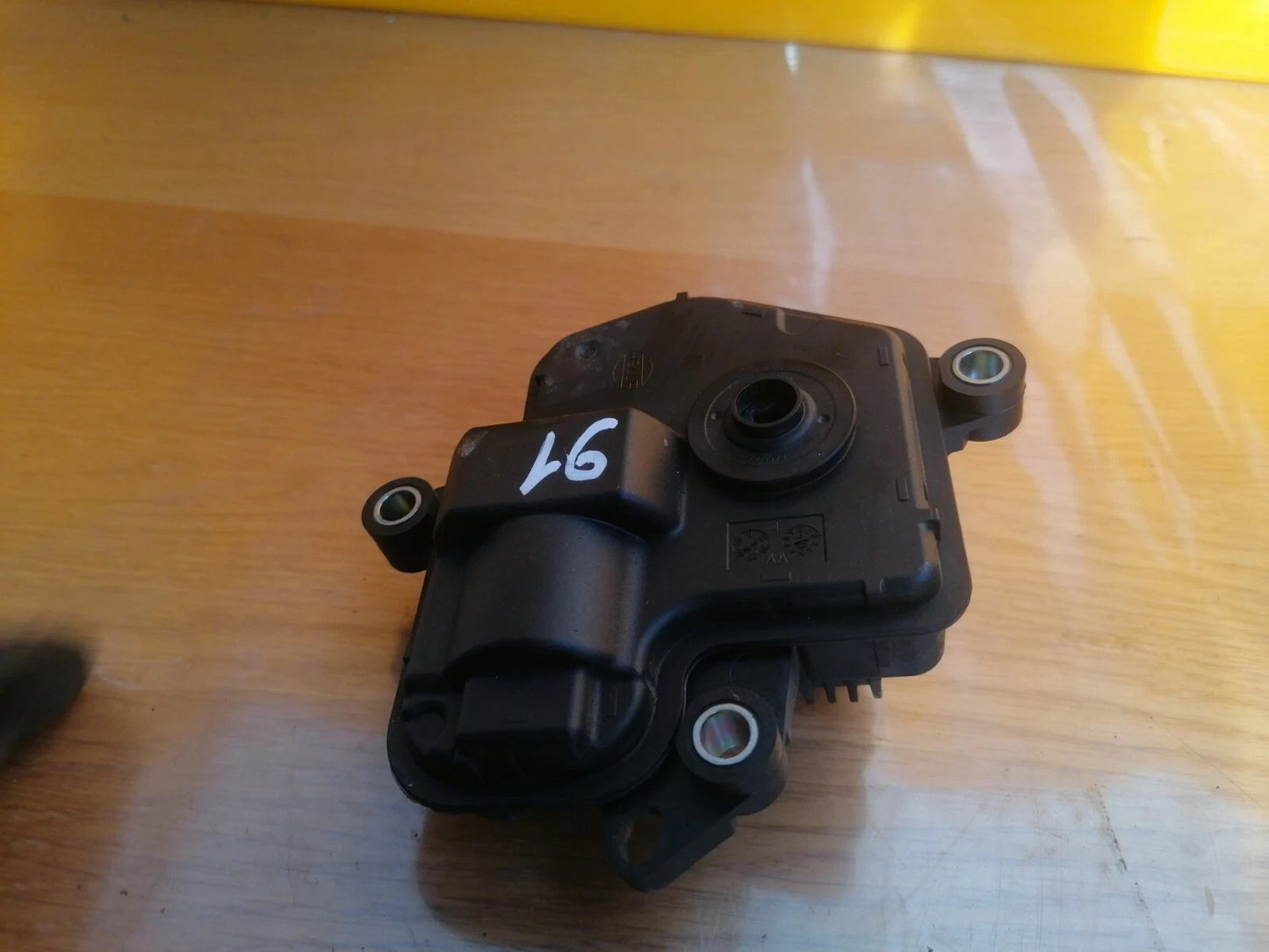 ebay-src:https://i.ebayimg.com/00/s/mtiwmfgxnjaw/z/ecmaaeswgjrqdes4/$_57.jpg
