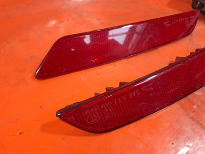 ✅Jaguar I-Pace Ev400 X590 2020 Rear Bumper Reflectors & Corner Trims J9D313A569  - Image 3