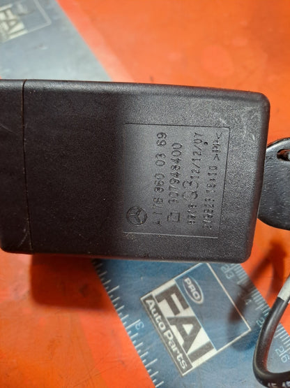 ✅MERCEDES W176 A180 1.6 PETROL 2012 REAR LEFT SEAT BELT BUCKLE A1768600369 A213 - Image 5