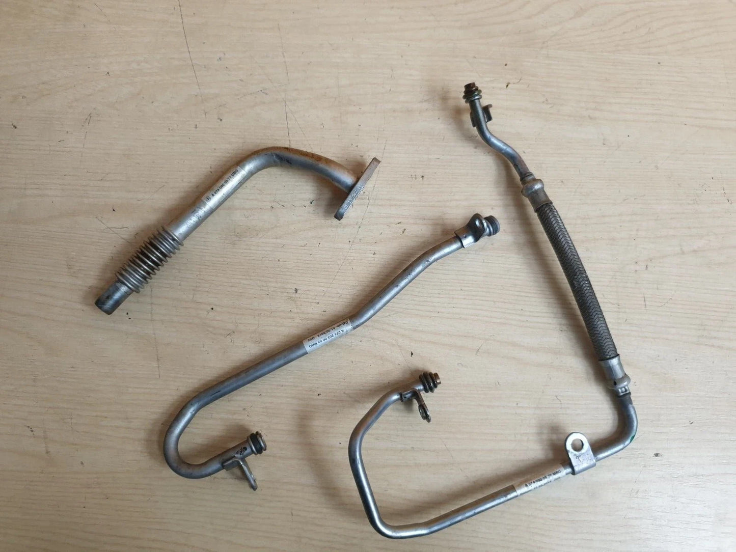 ebay-src:https://i.ebayimg.com/00/s/mtiwmfgxnjaw/z/xkaaaeswur5p-w47/$_57.jpg