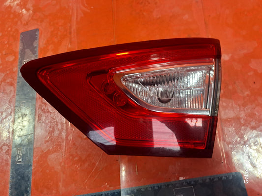 ✅FORD MONDEO TITANIUM MK5 2.0 DIESEL 2015 REAR RIGHT INNER TAIL LIGHT Warranty - Image 2