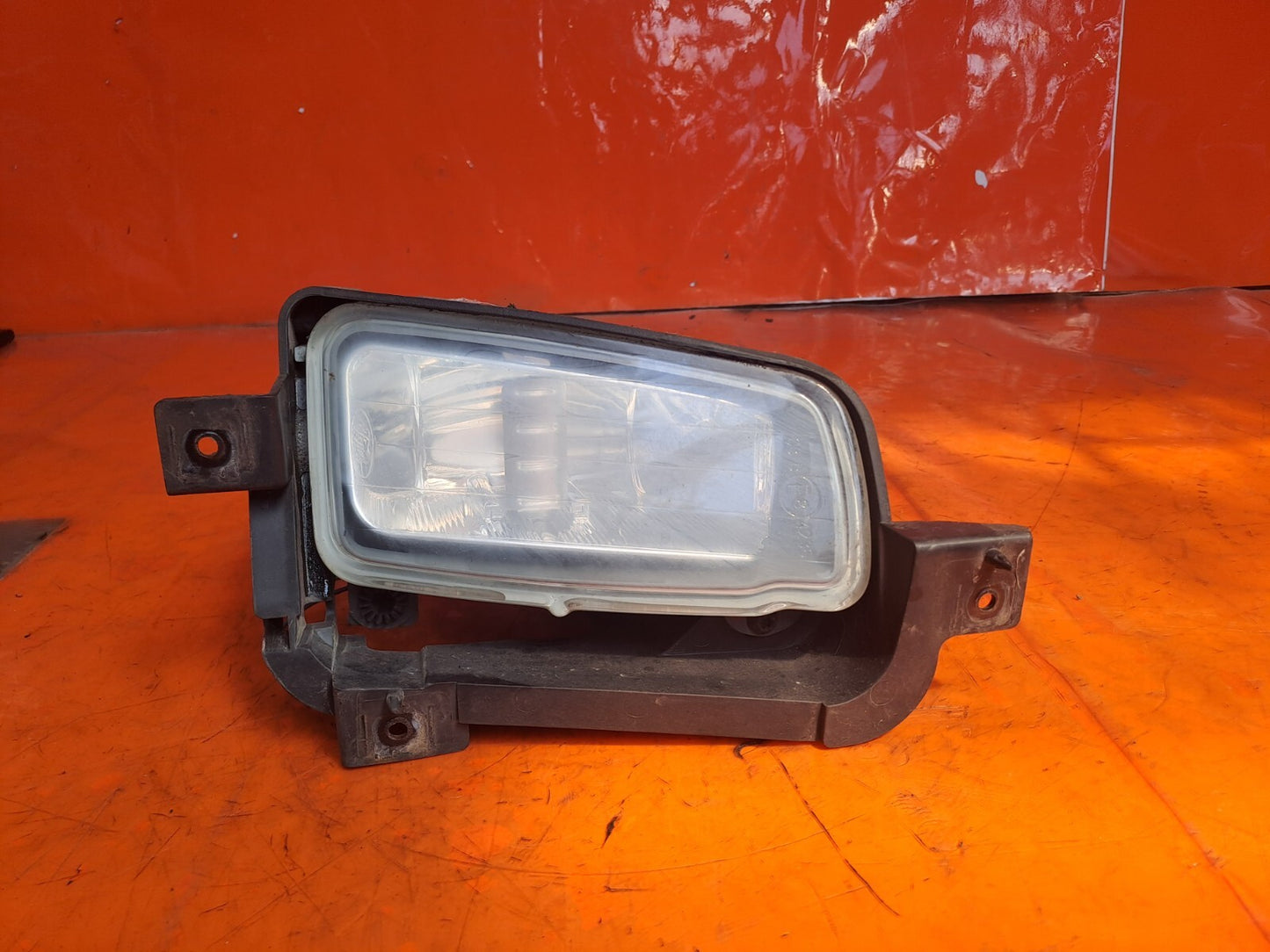 ✅2014 FORD B-MAX TITANIUM 1.0P FRONT RIGHT FOG LIGHT AV11-15K201-AB + WARRANTY - Image 1
