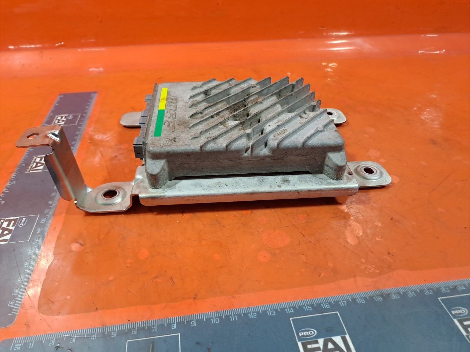 ebay-src:https://i.ebayimg.com/00/s/mtiwmfgxnjaw/z/vc0aaoswosjnloyn/$_57.jpg