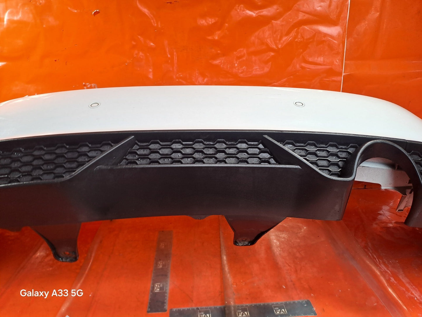 ✅2018 FORD FIESTA ST-LINE X REAR BUMPER FROZEN WHITE + WARRANTY - Image 10