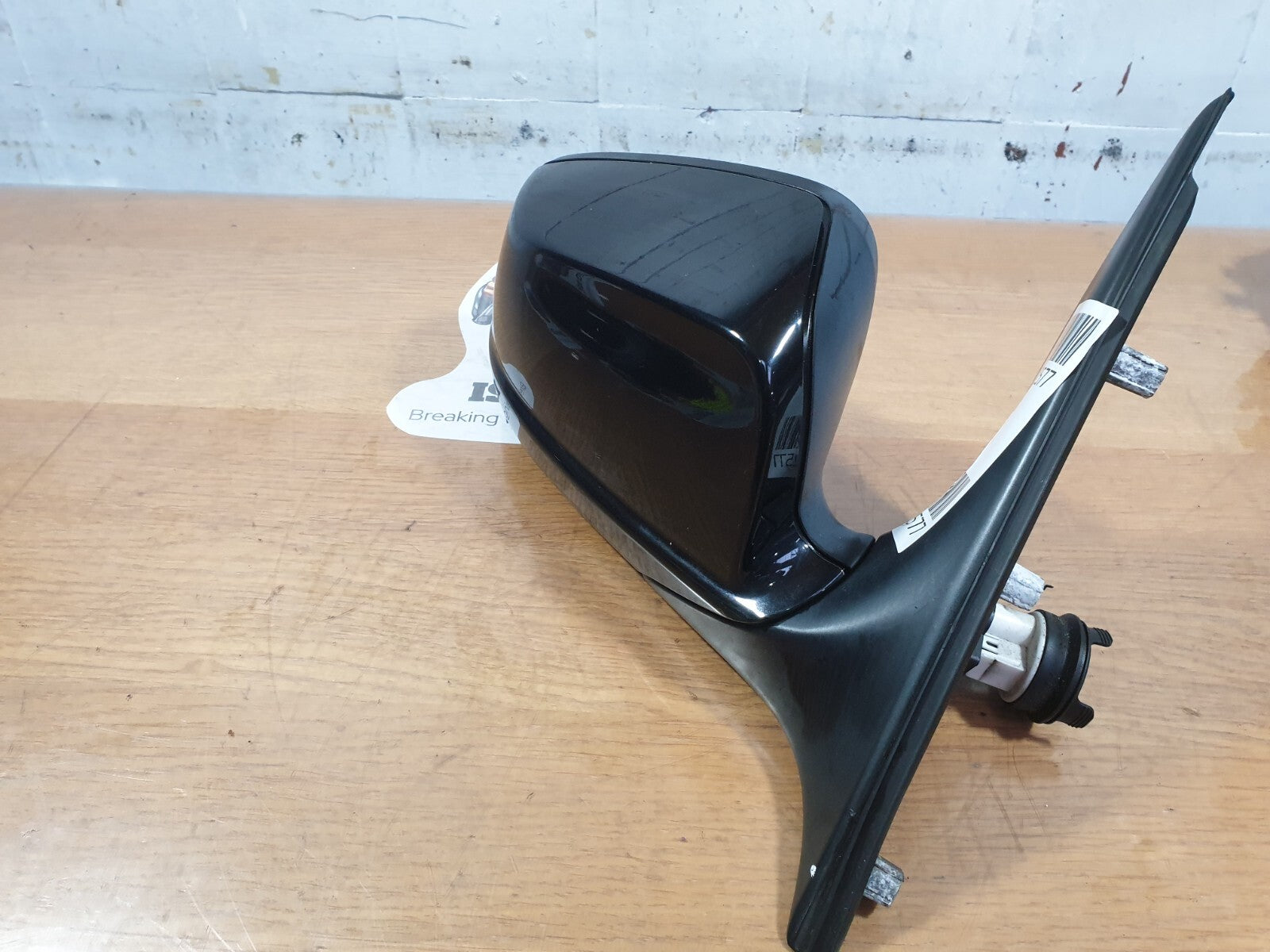 ebay-src:https://i.ebayimg.com/00/s/mtiwmfgxnjaw/z/zpaaaoswqkvm9vbs/$_57.jpg