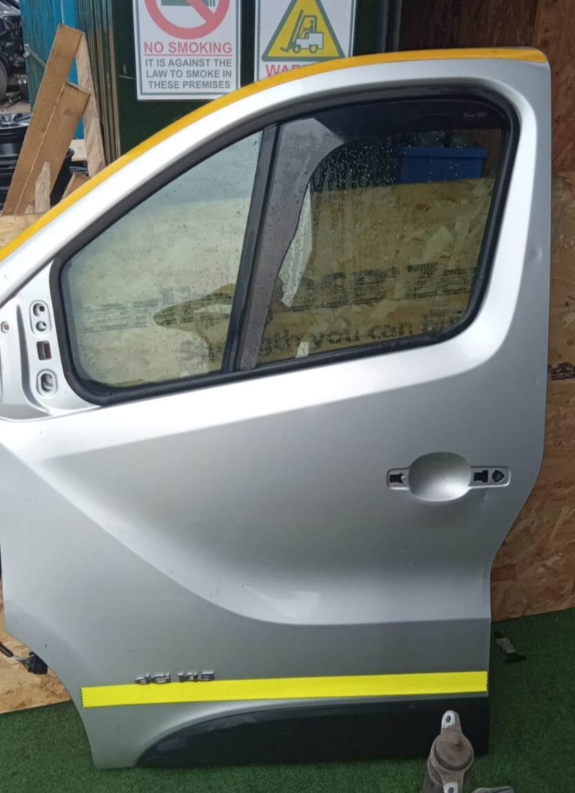 2016 Renault Trafic MK3 F82 Front Left Passenger Door Silver Warranty A158 - Image 1