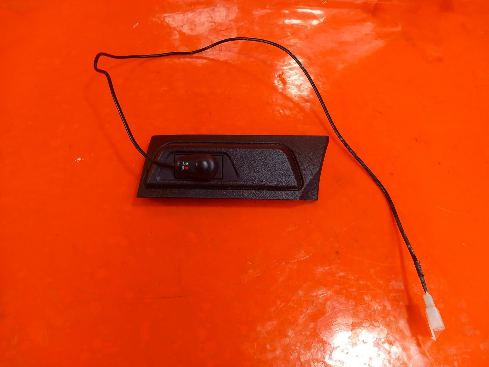 Dacia Jogger 1.0 Petrol 2024 Switch Panel 681632581R Warranty A391 - Image 2