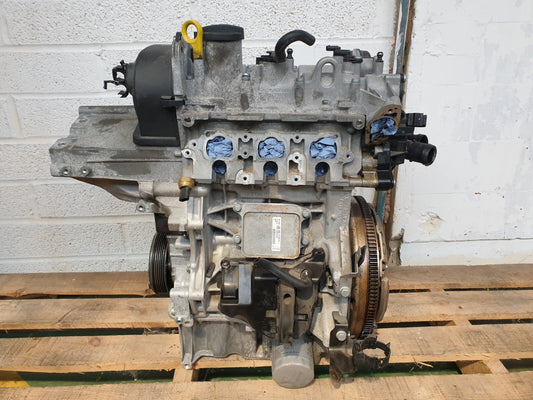 VW/AUDI/SEAT 2020 SKODA KAROQ 1.0 TSI PETROL ENGINE BARE DKR A045 WARRANTY - Image 1