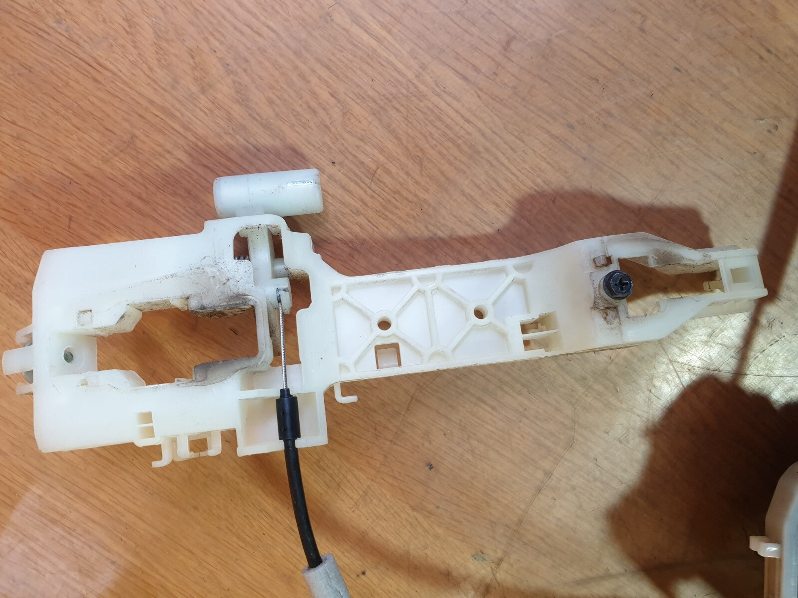 ebay-src:https://i.ebayimg.com/00/s/mtiwmfgxnjaw/z/1haaaoswhklmjpgy/$_57.jpg