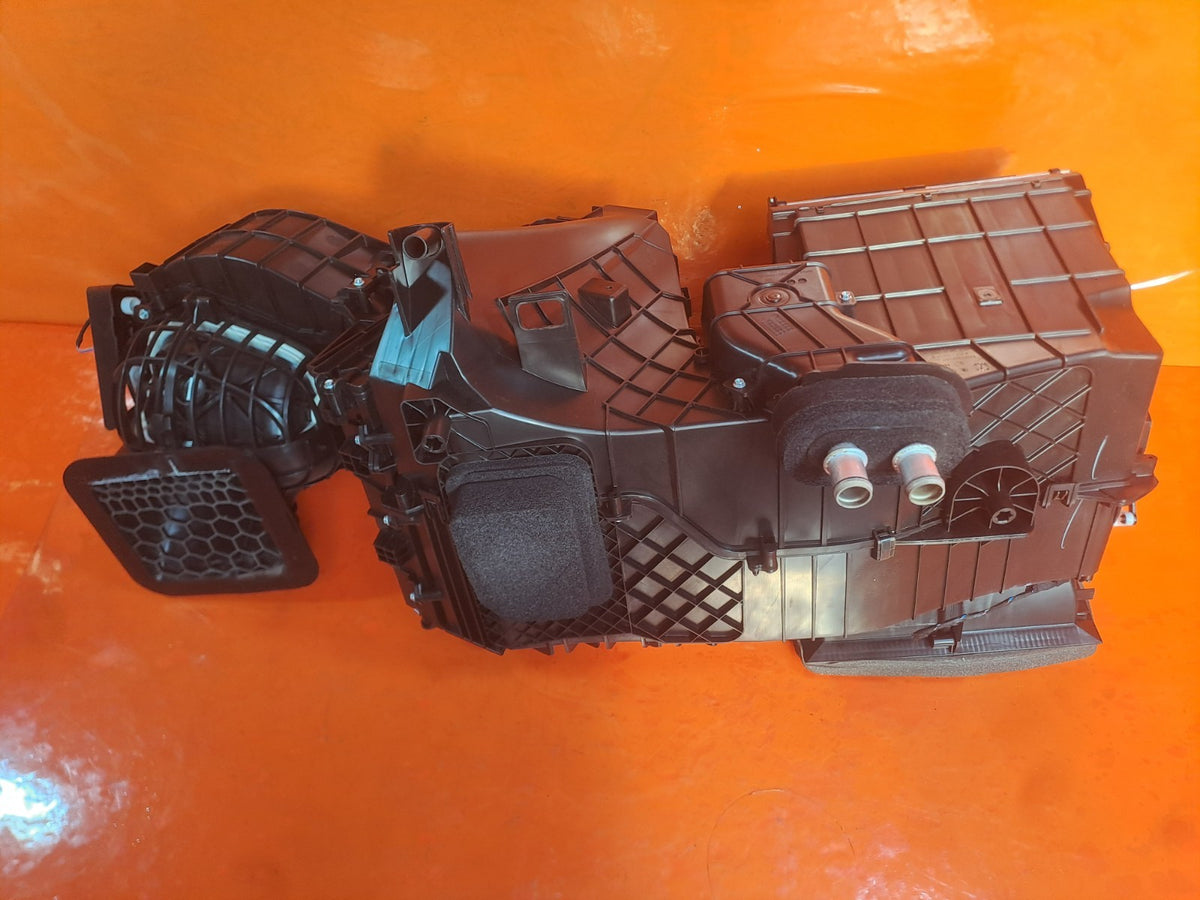 ebay-src:https://i.ebayimg.com/00/s/mtiwmfgxnjaw/z/gxgaaeswz2zqxfuu/$_57.jpg