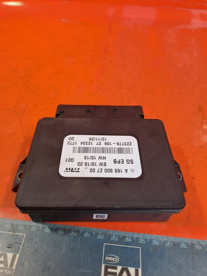 ✅MERCEDES W176 A180 1.6 PETROL 2012 PARKING HANDBRAKE CONTROL MODULE ECU A213 - Image 1