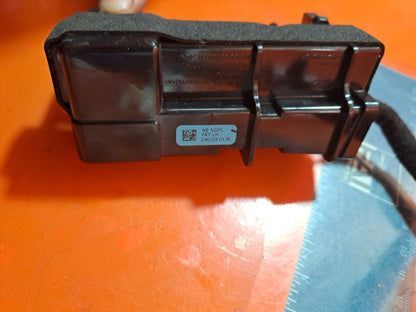 ebay-src:https://i.ebayimg.com/00/s/mtiwmfgxnjaw/z/sguaaosw1zbnejy~/$_57.jpg