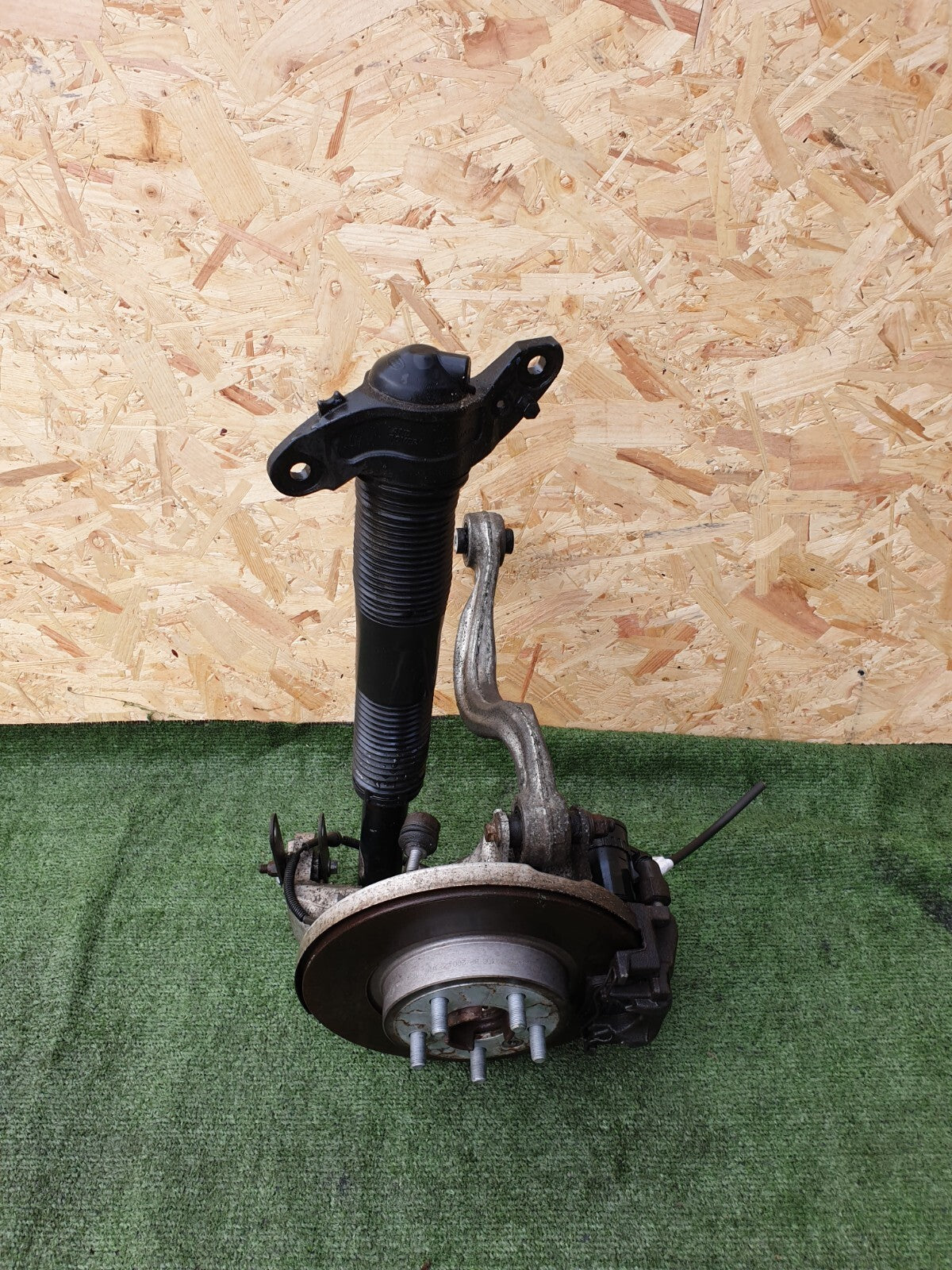 ✅Land Rover Discovery Sport 2016 Rear Left Suspension Leg Hub GK72-18A145 A111 - Image 3