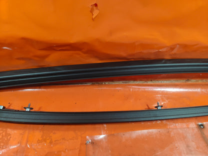 ebay-src:https://i.ebayimg.com/00/s/mtiwmfgxnjaw/z/kdwaaeswcabpapcr/$_57.jpg